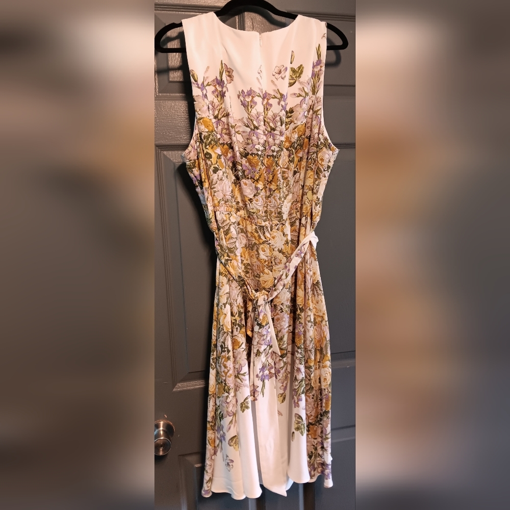 Summer floral dress, size 22.